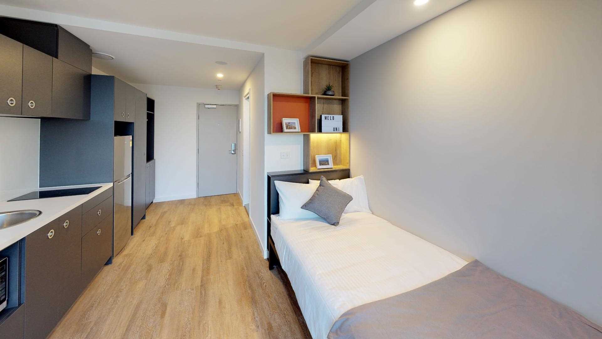 Studio Large - Long/Wide - UniLodge Royal Melbourne - Gallery - 1