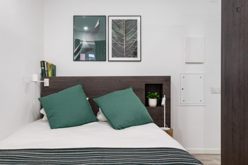Elegant and spacious studio in São Bento