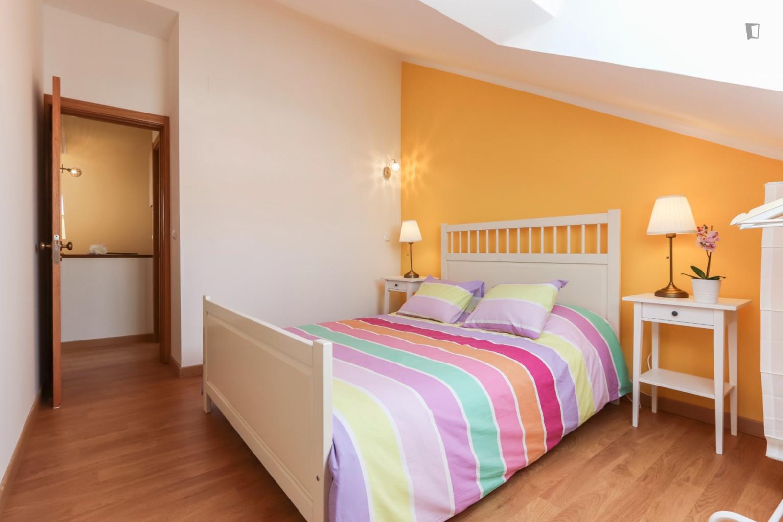 Lovely Double Bedroom In Benfica, Lisbon - 1