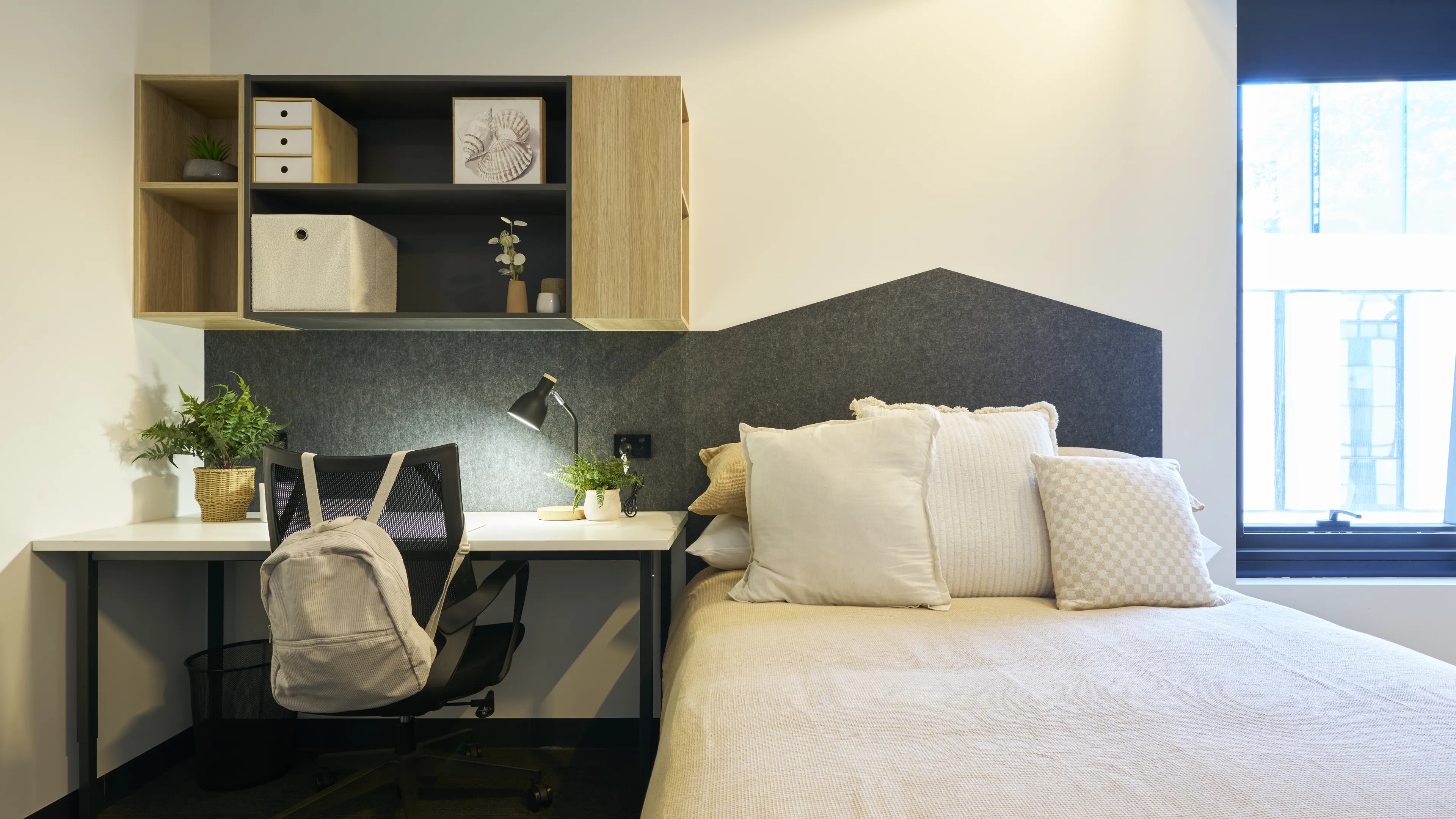  Accessible Bedroom  -  UniLodge Lincoln House  - Gallery -  10