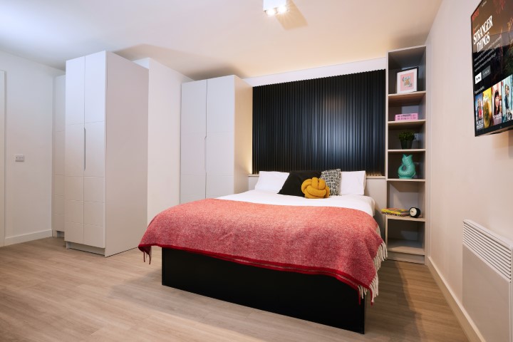 Deluxe - Iona Street - Gallery - 1