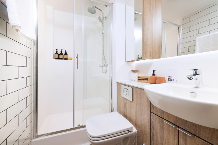 Deluxe - Iona Street - Gallery - 6