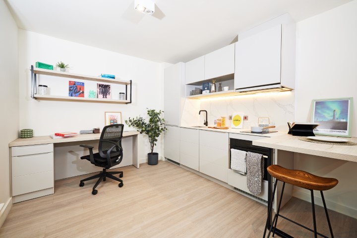 Deluxe - Iona Street - Gallery - 2