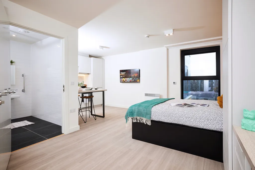  Accessible Room  -  Iona Street  - Gallery -  2