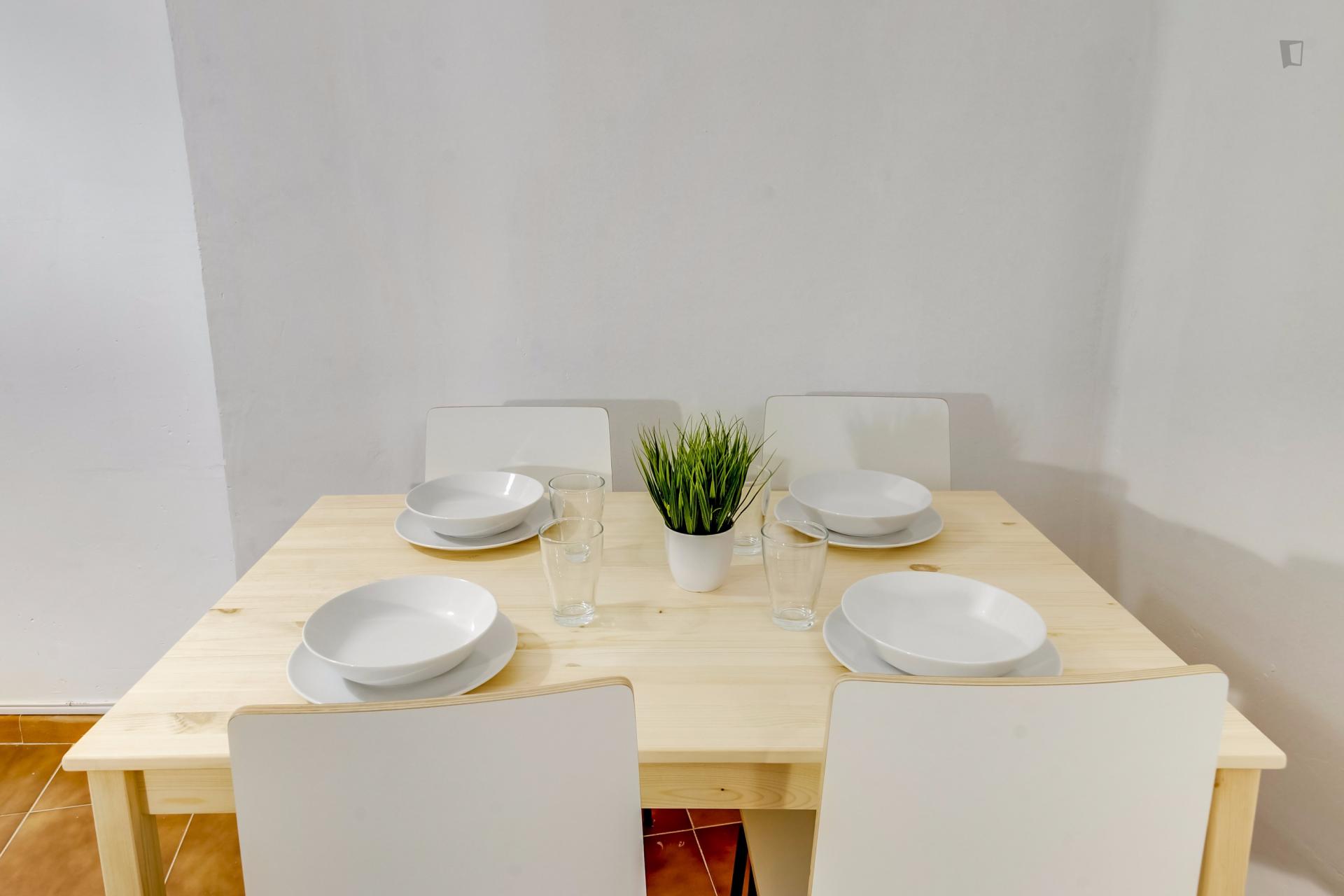 Appealing double bedroom near the Plaça de la Reina