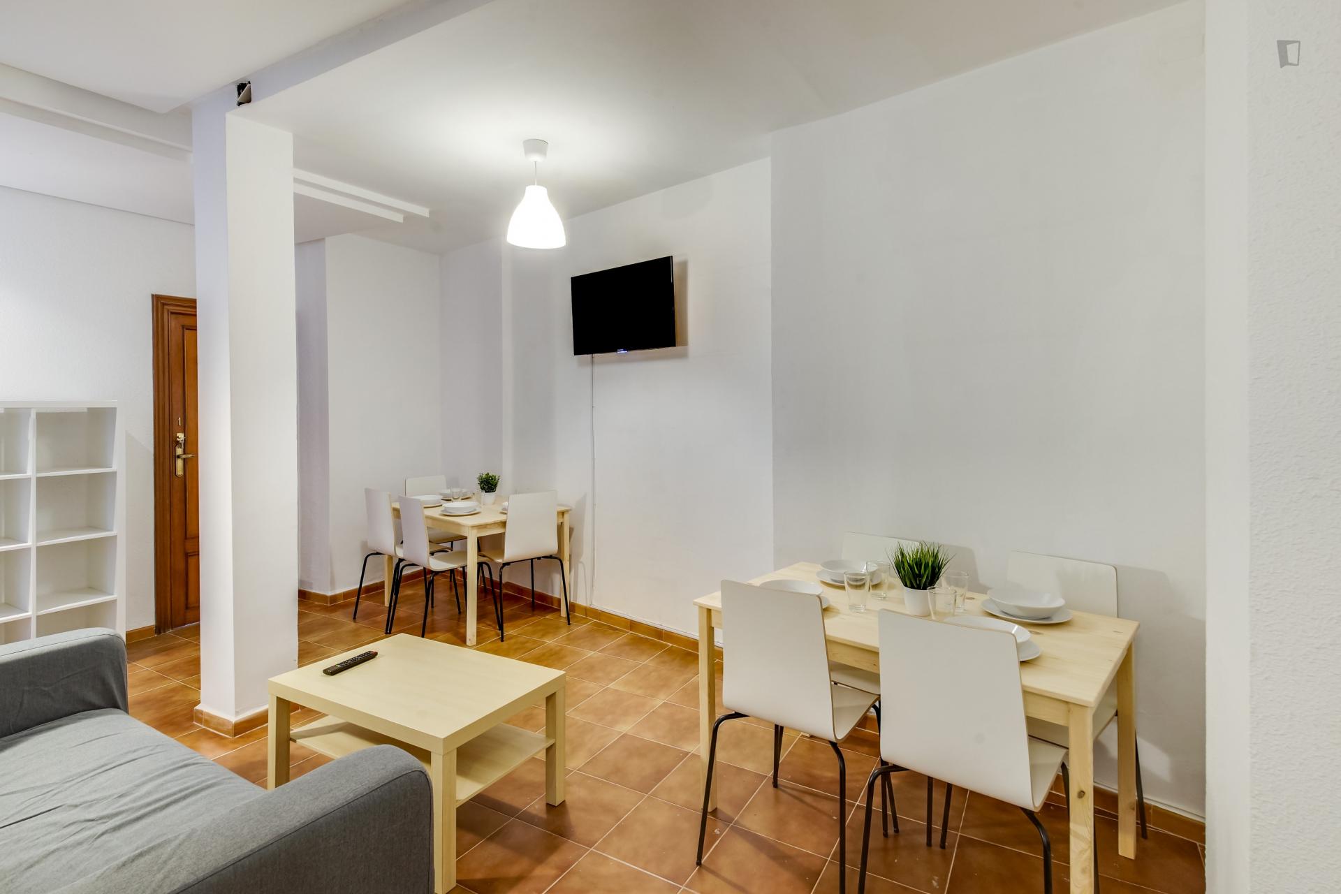 Appealing double bedroom near the Plaça de la Reina