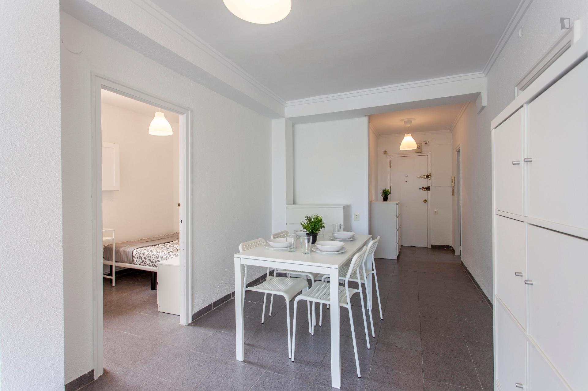 Charming double bedroom close to Facultat d'Economia (UV)