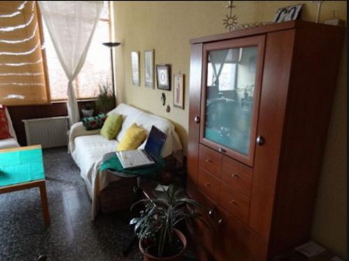 Cosy and warm single bedroom in El Clot