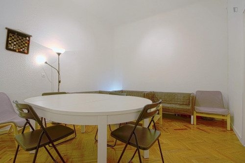 Single bedroom with a lovely balcony view, near the Callao metro station