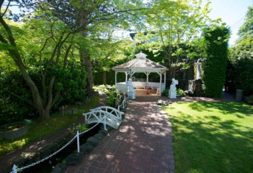APT Living  - Gallery -  4