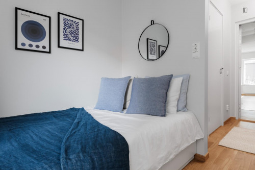 Cosy ensuite bedroom in a residence, close to Kallebäckdirten park