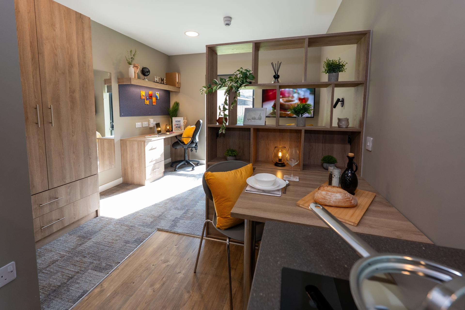  Silver Studio  -  The Combworks  - Gallery -  7