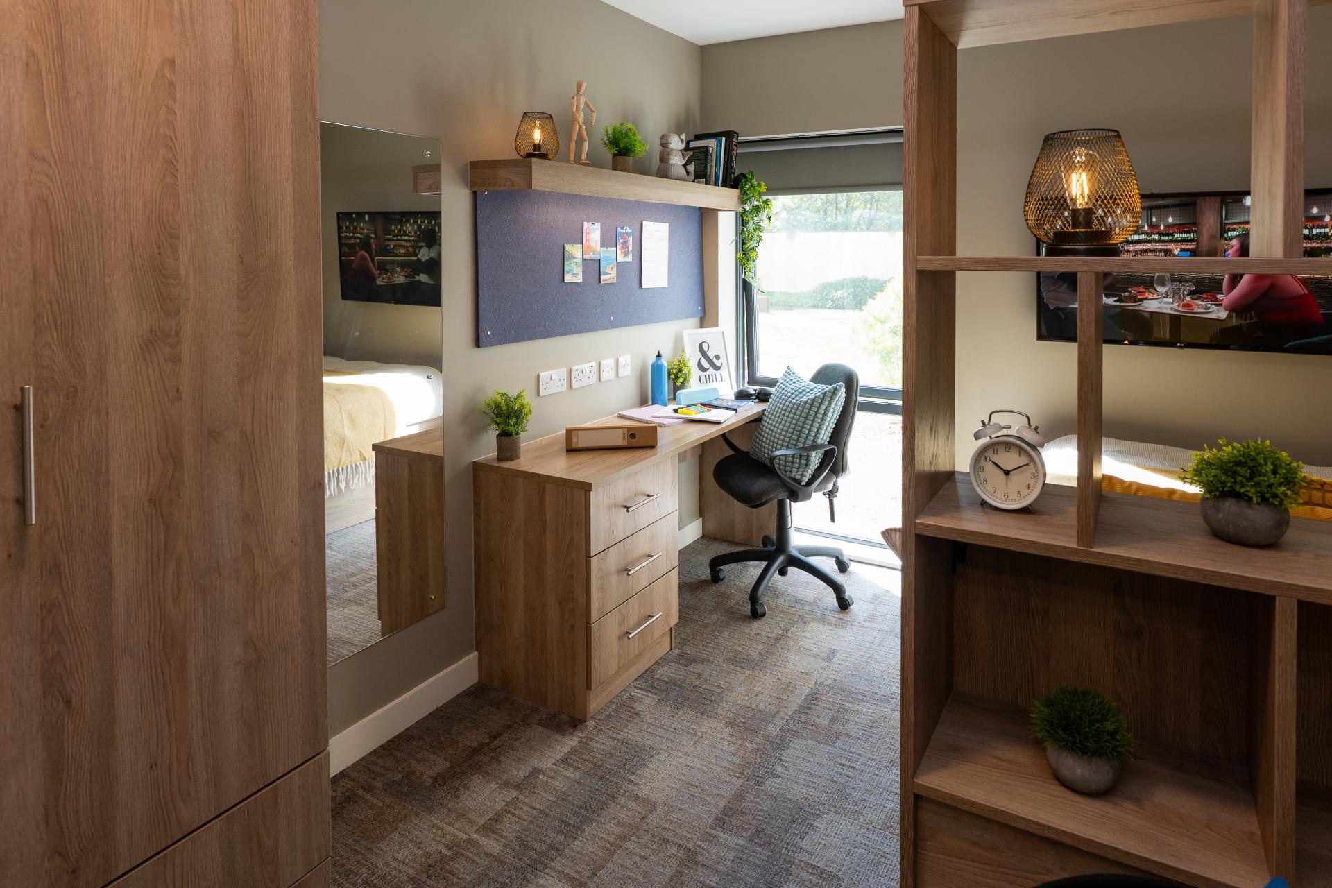 Bronze Studio  -  The Combworks  - Gallery -  16