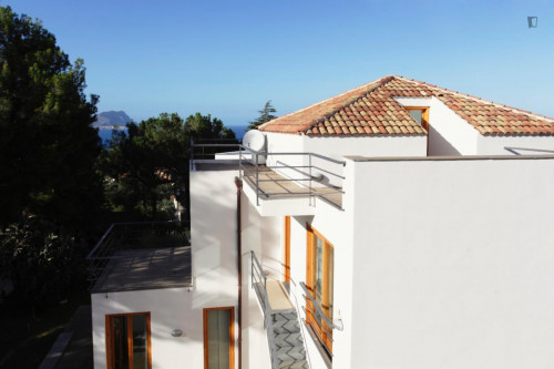 Stunning 4-Bedroom Villa by the sea in Altavilla Milicia with shared pool - Gallery - 10