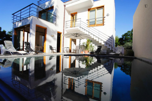 Stunning 4-Bedroom Villa by the sea in Altavilla Milicia with shared pool - Gallery - 8