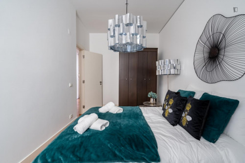 Tasteful 1-bedroom apartment in Campo de Ourique - Gallery - 22