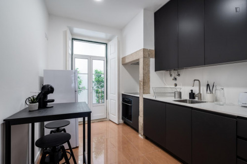 Tasteful 1-bedroom apartment in Campo de Ourique - Gallery - 15