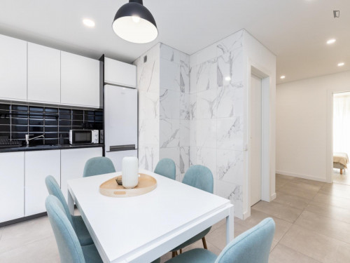 Charismatic 3-bedroom flat near the Faro train station - Gallery - 11