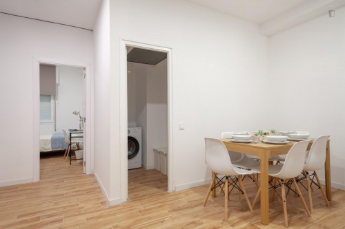 Well-equipped double bedroom in Sant Gervasi - Gallery - 18
