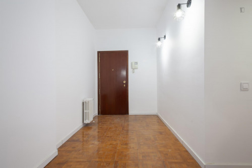 Well-equipped double bedroom in Sant Gervasi - Gallery - 11