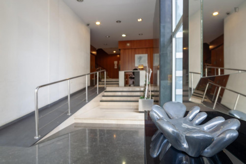 Well-equipped double bedroom in Sant Gervasi - Gallery - 5