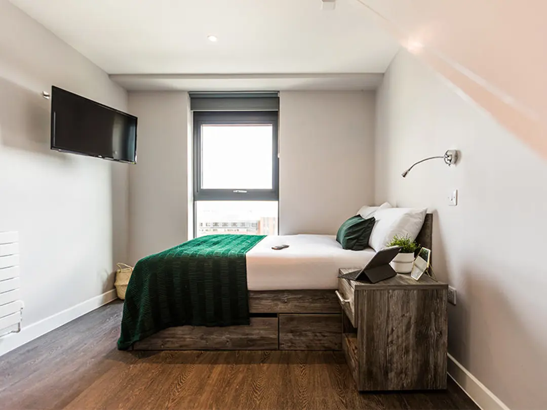  2 Bed Penthouse  -  Aparto Queens Court  - Gallery -  5