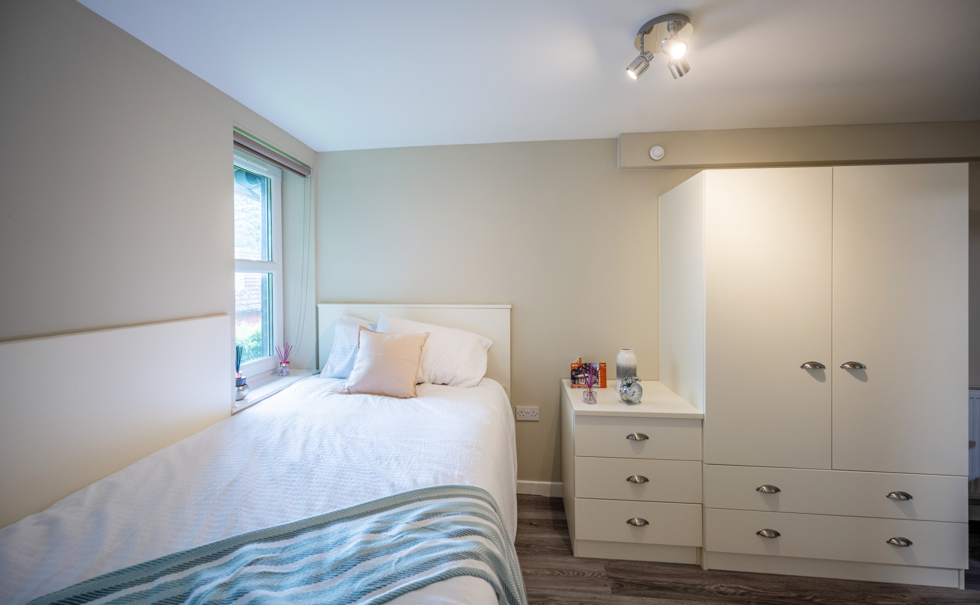  Non Ensuite  -  Peterson Hall  - Gallery -  1