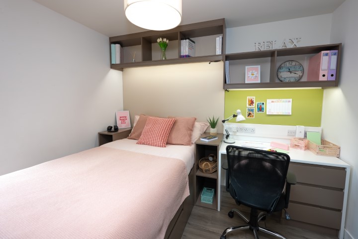  Platinum Ensuite  -  Arbury Court Kingston  - Gallery -  2