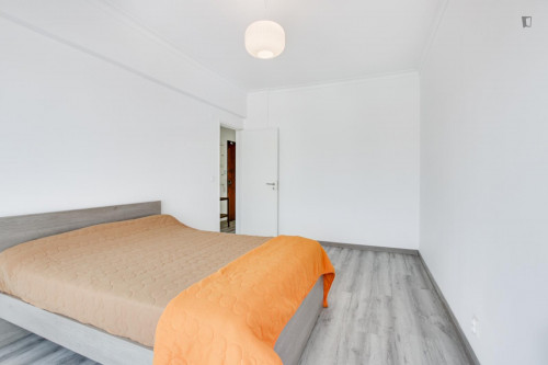 Fantastic 2-bedroom apartment in Sacavém - Gallery - 9