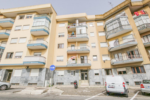 Fantastic 2-bedroom apartment in Sacavém - Gallery - 16