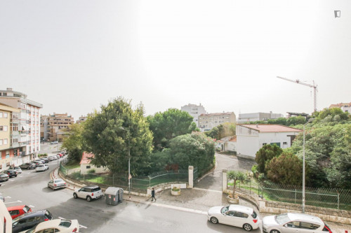 Fantastic 2-bedroom apartment in Sacavém - Gallery - 5