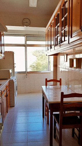Charming flat next to Sta Cruz/Damaia train station