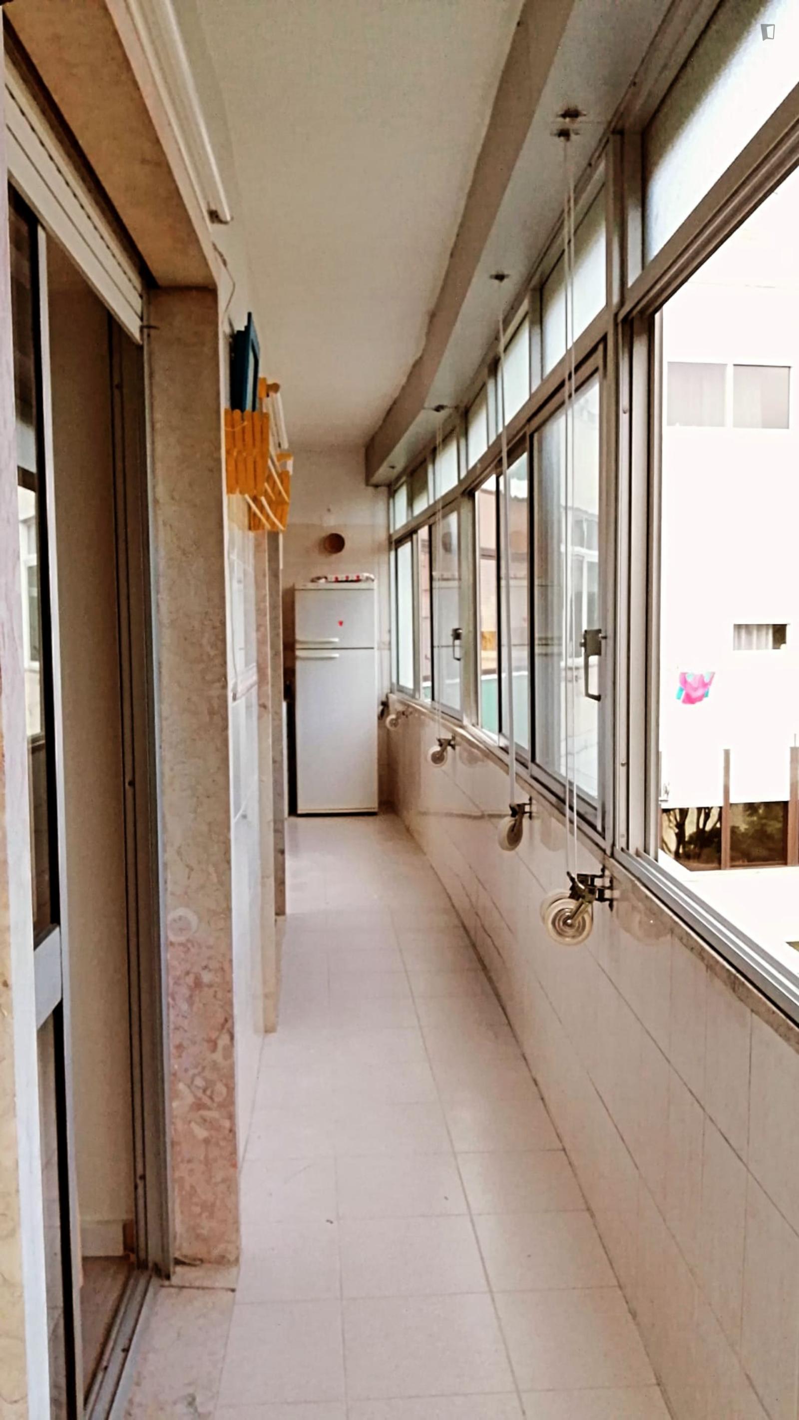 Charming Flat Next To Sta Cruz/Damaia Train Station - 1