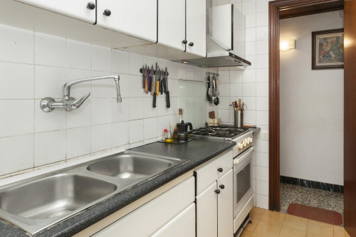 Lovely single bedroom for girls close to inspiring La Sagrada Familia - Gallery - 8
