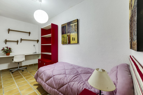 Snug single bedroom in a 5-bedroom house close to Universidad Europea de Madrid - Gallery - 11