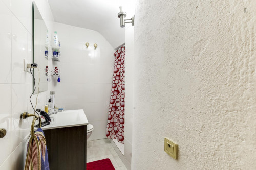 Snug single bedroom in a 5-bedroom house close to Universidad Europea de Madrid - Gallery - 7