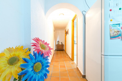 Snug single bedroom in a 5-bedroom house close to Universidad Europea de Madrid - Gallery - 3