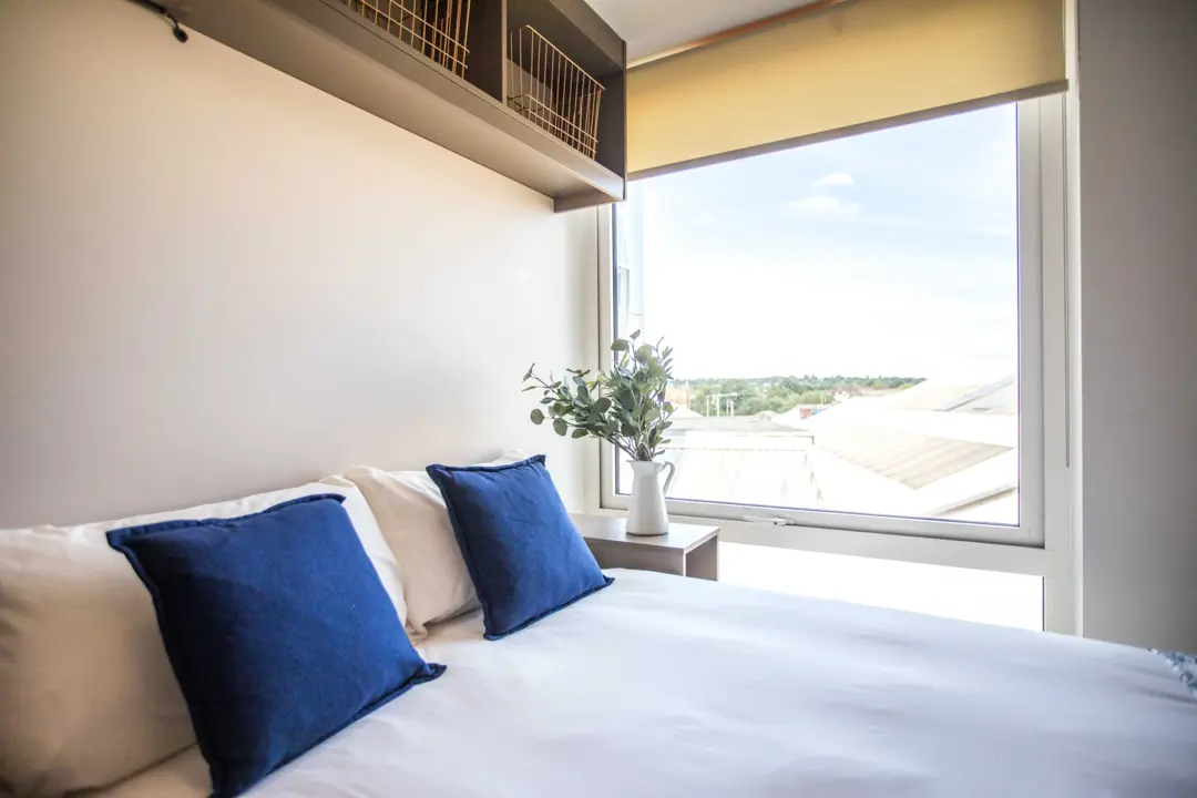 Silver En-Suite - Arbury Court - Gallery - 2