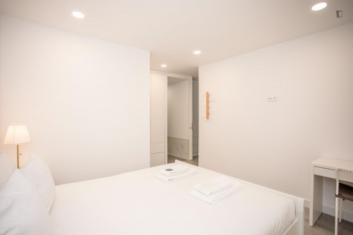 Charming 3-Bedroom apartment near Elevador da Ribeira - Gallery - 10