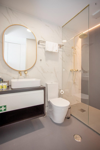 Charming 3-Bedroom apartment near Elevador da Ribeira - Gallery - 14