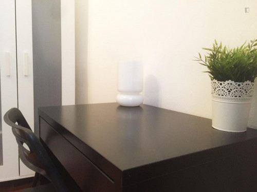 Double bedroom in cool 11-bedroom apartment in Opera  - Gallery -  4