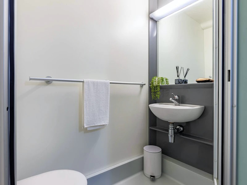  Premium En-Suite  -  Kendrick Hall  - Gallery -  7