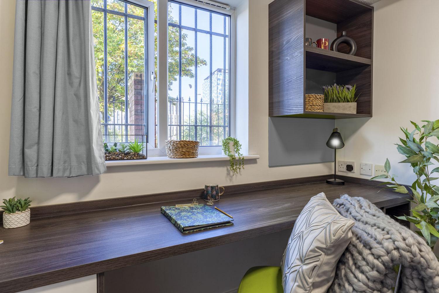 Classic En-Suite - Paddington Park House - Gallery - 3