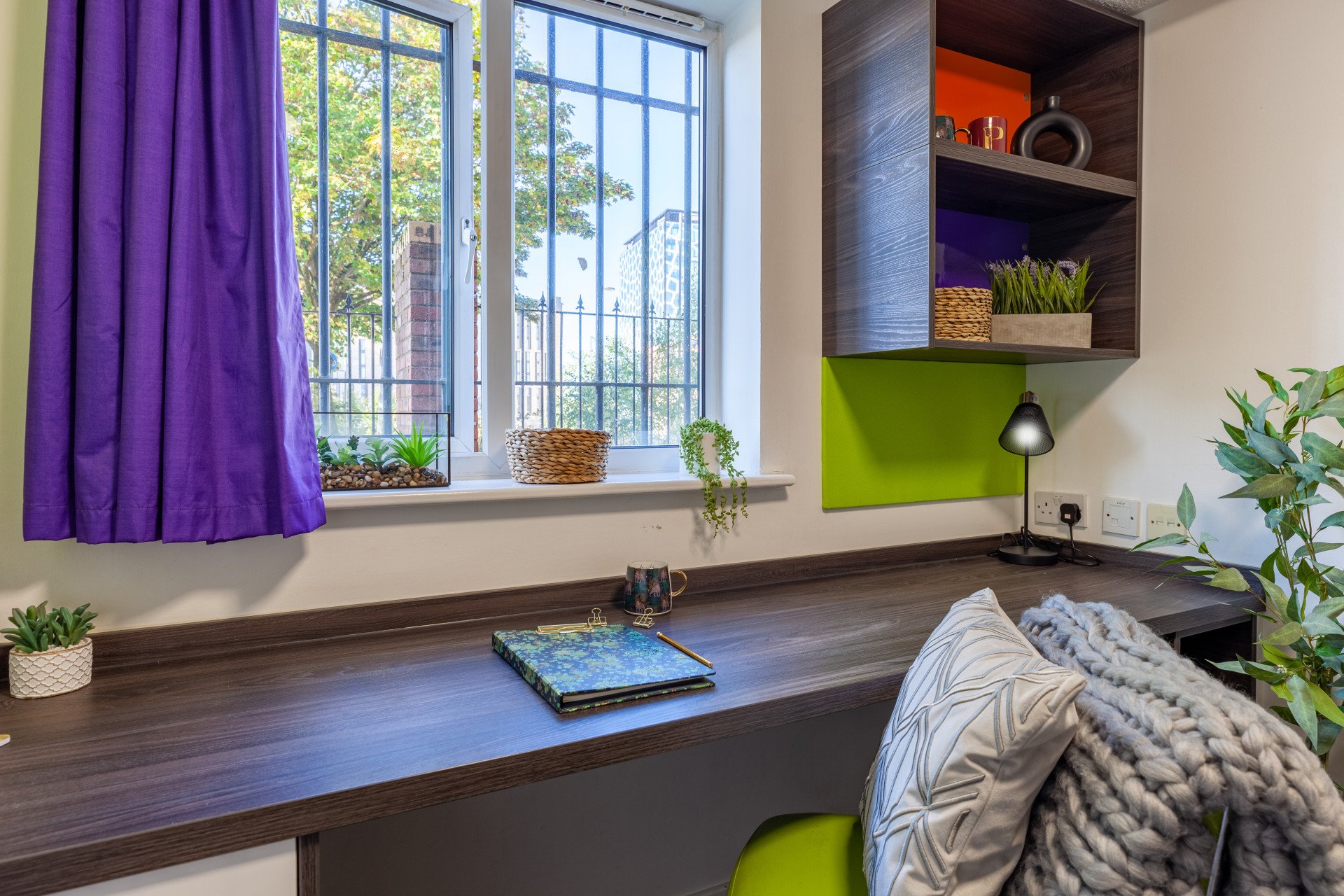 Classic En-Suite - Paddington Park House - Gallery - 2
