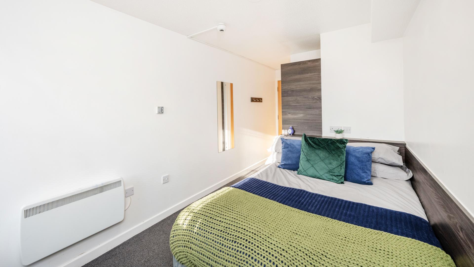 Classic Plus En-Suite - Paddington Park House - Gallery - 8