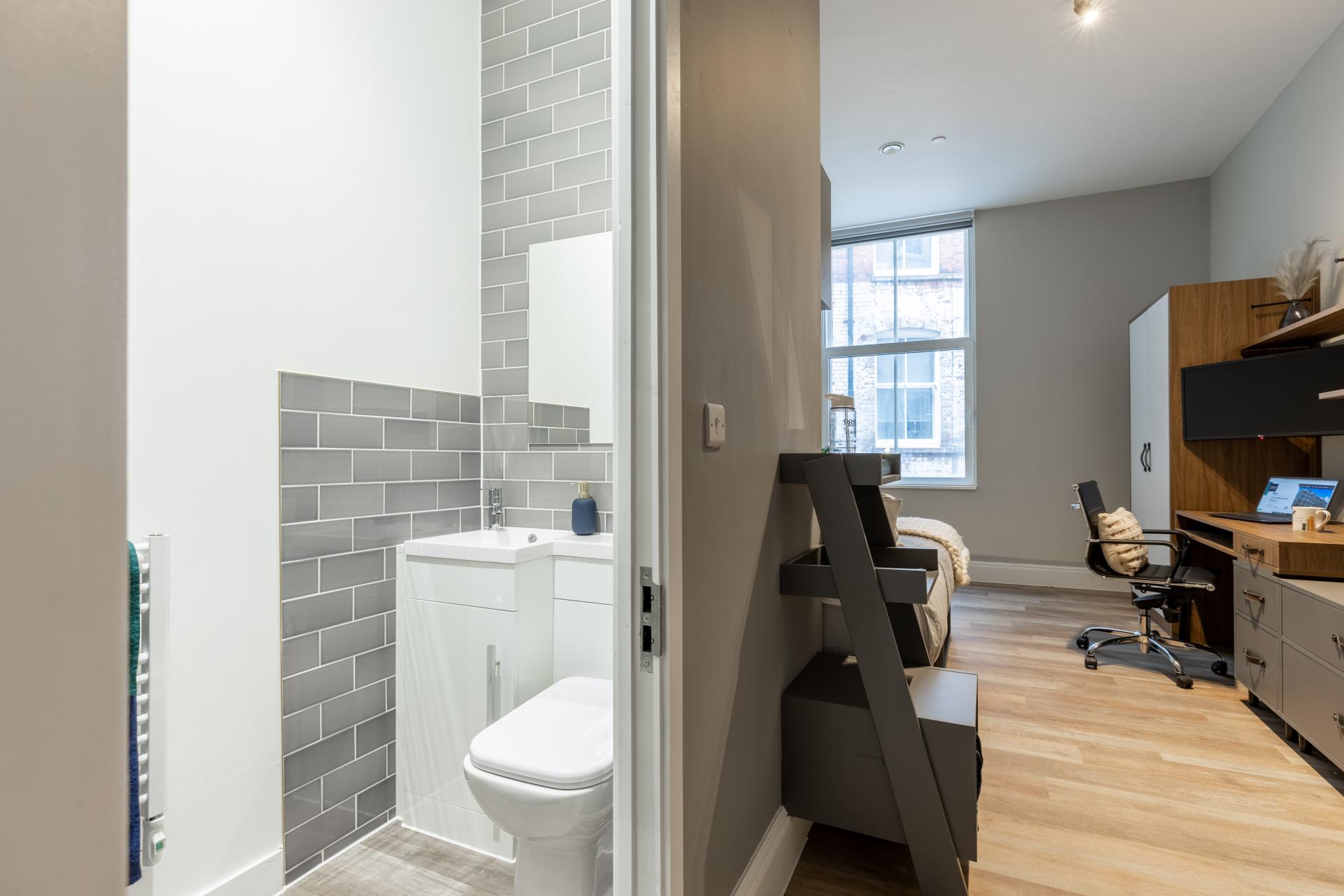 Gold En-Suite - Chamberlain Place - Gallery - 8