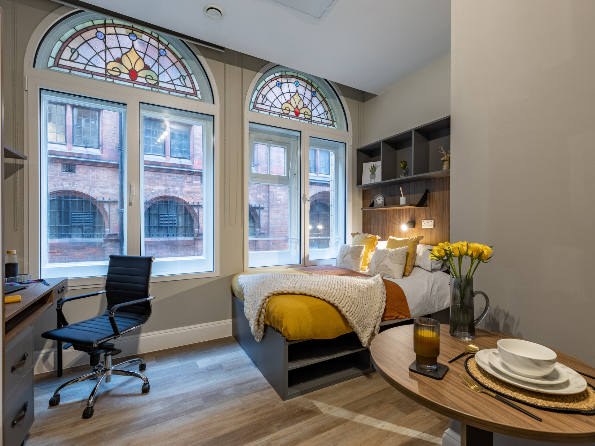  Silver Studio  -  Chamberlain Place  - Gallery -  1