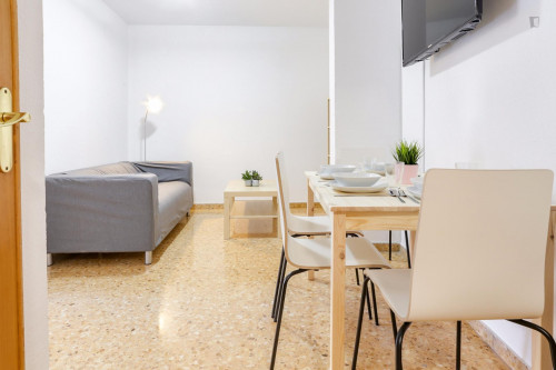 Pleasant double bedroom near Els Orriols  - Gallery -  5