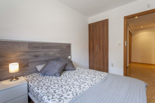 Pleasant double bedroom near Els Orriols  - Gallery -  3