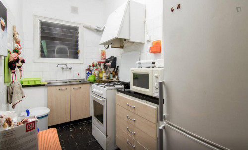 Single bedroom in 3-bedroom apartment - Gallery - 9